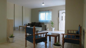 Comfortable and Spacious Home Near Beaches